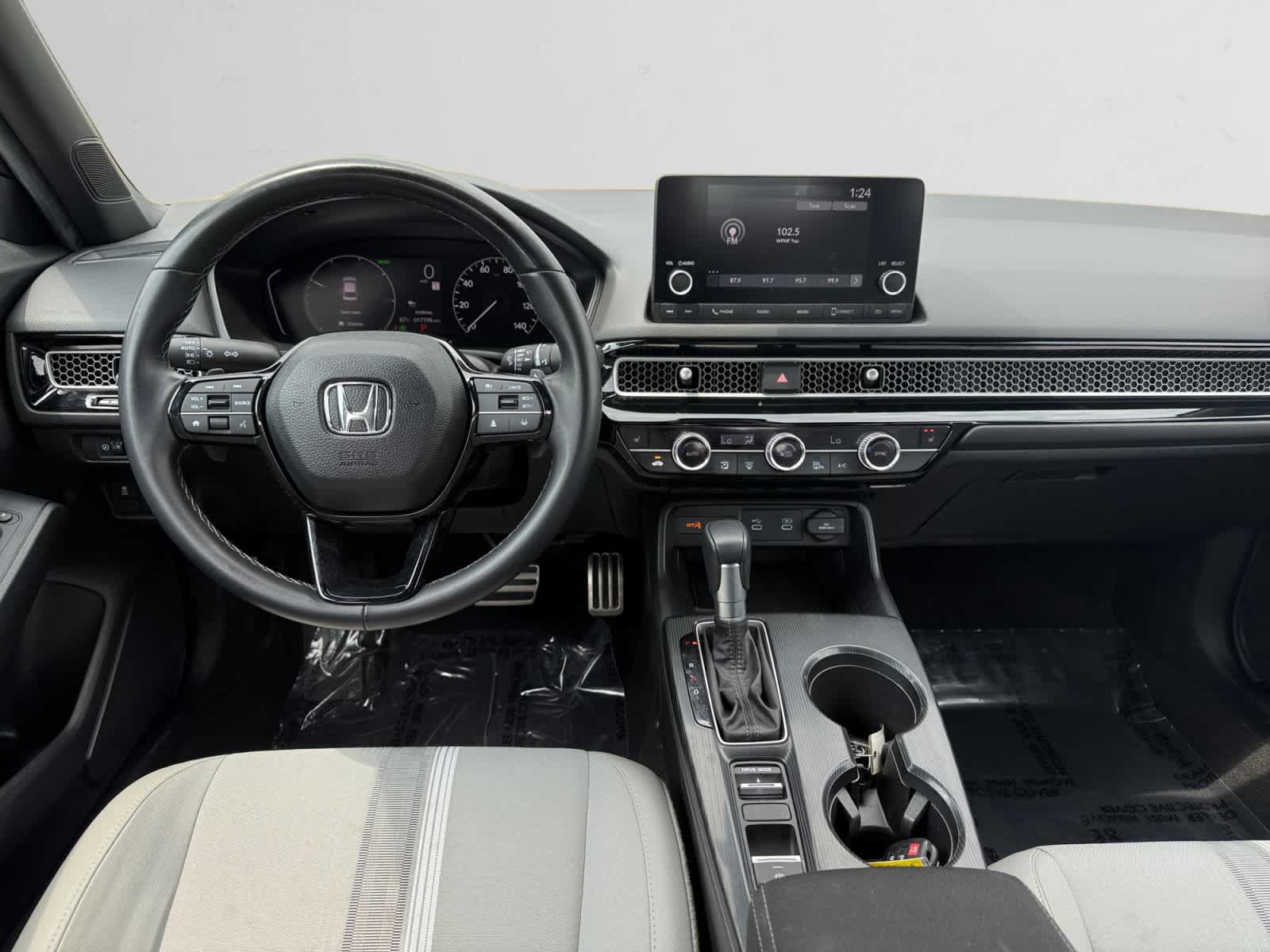 Used 2025 Honda Civic Sport image 10