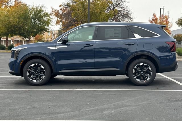New 2026 Kia Sorento S w/ S Panoramic Sunroof Package image 10