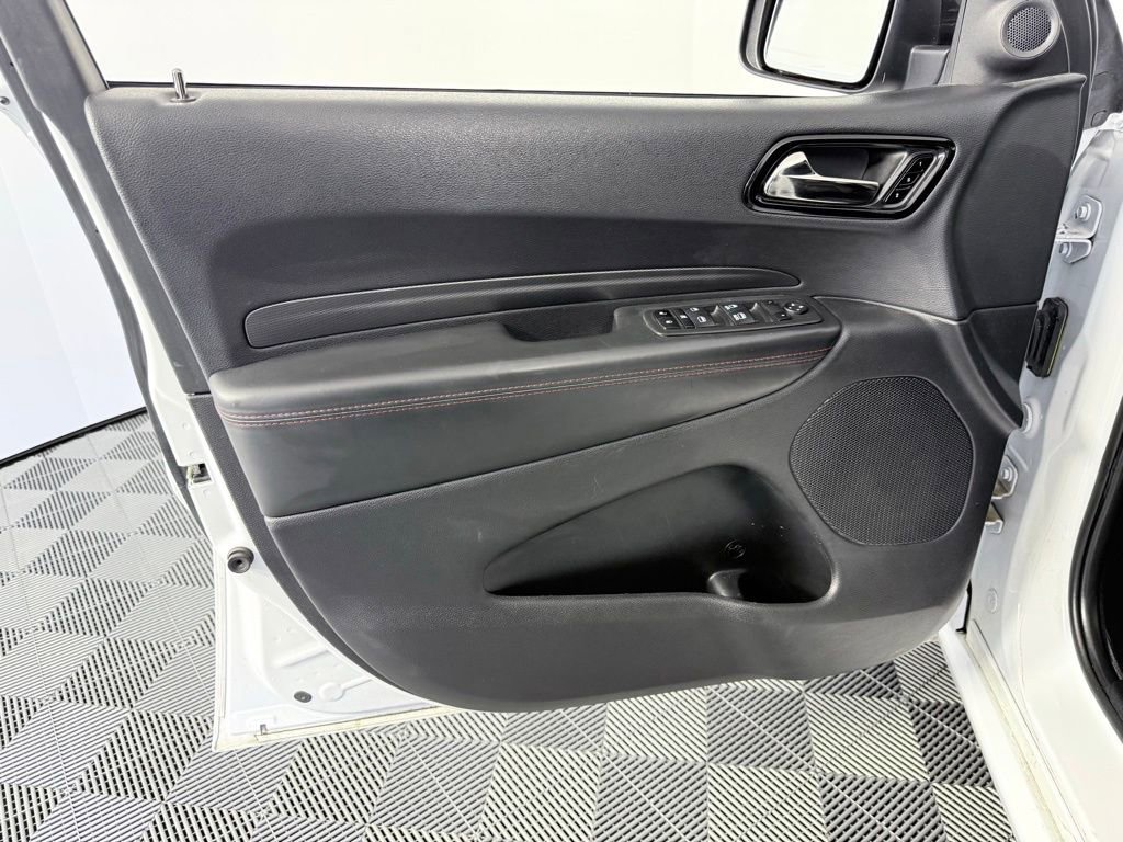 Used 2023 Dodge Durango GT image 9