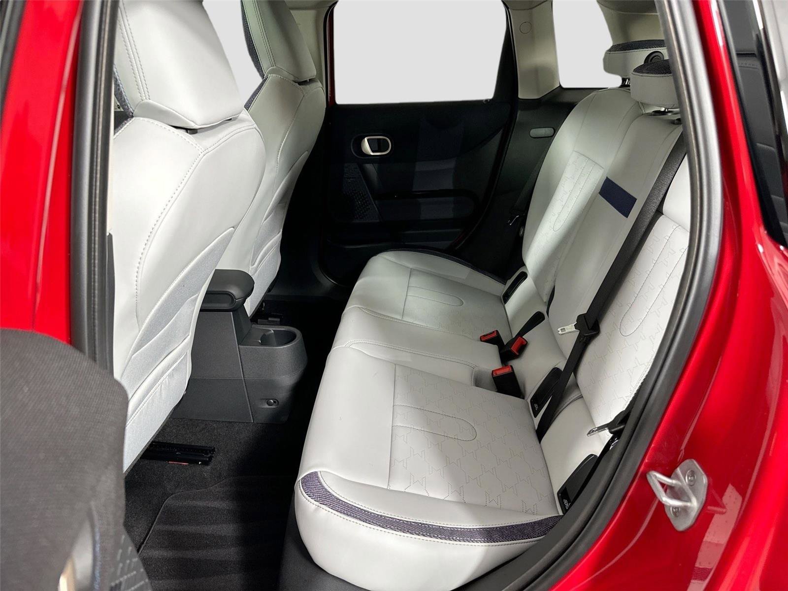 Certified 2025 MINI Cooper S FWD image 17