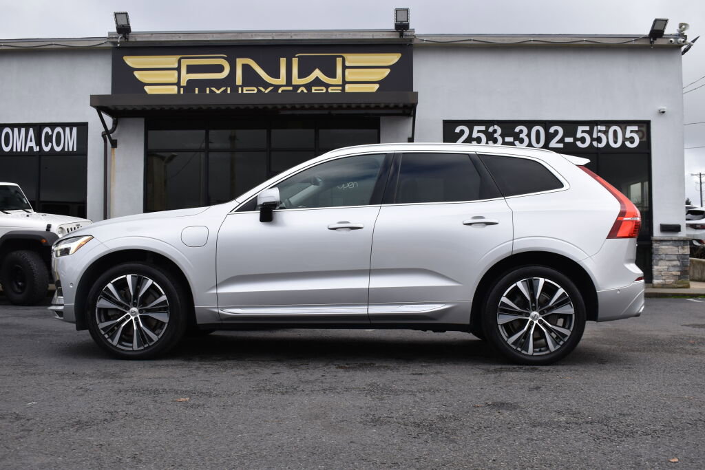 Used 2018 Volvo XC60 T8 Inscription w/ Vision Package image 6