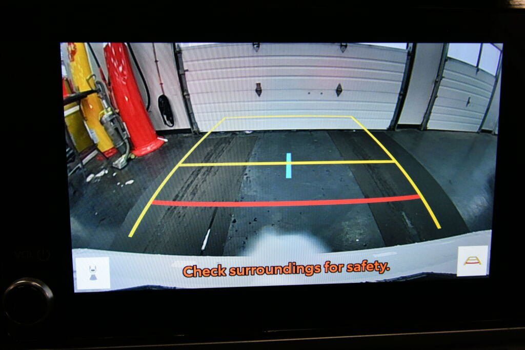 Used 2025 Toyota Camry LE FWD image 17