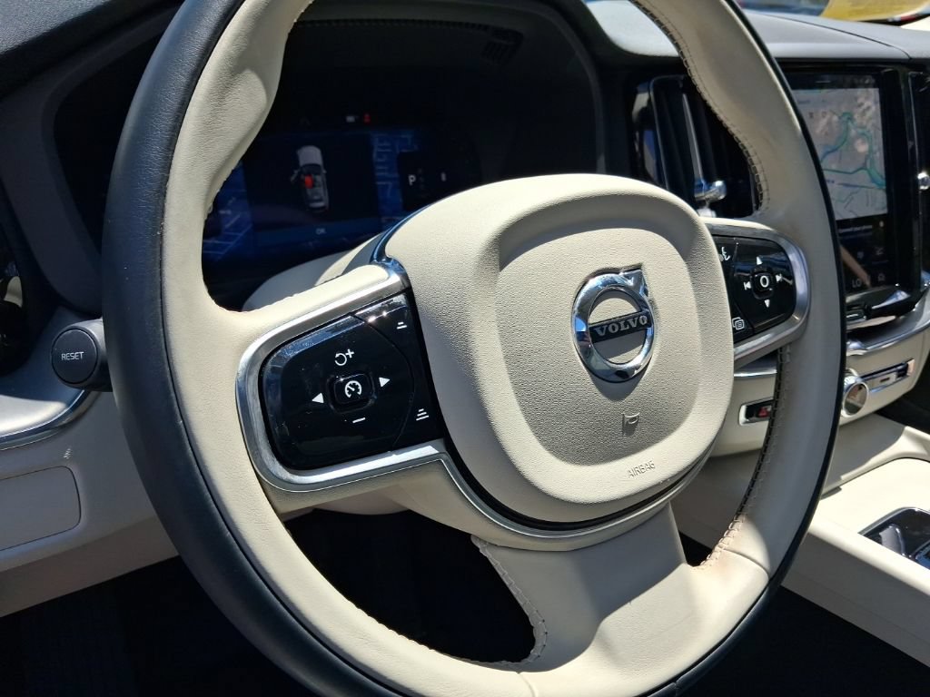 Certified 2024 Volvo XC60 B5 Core w/ Protection Package Premier AWD/4WD image 22
