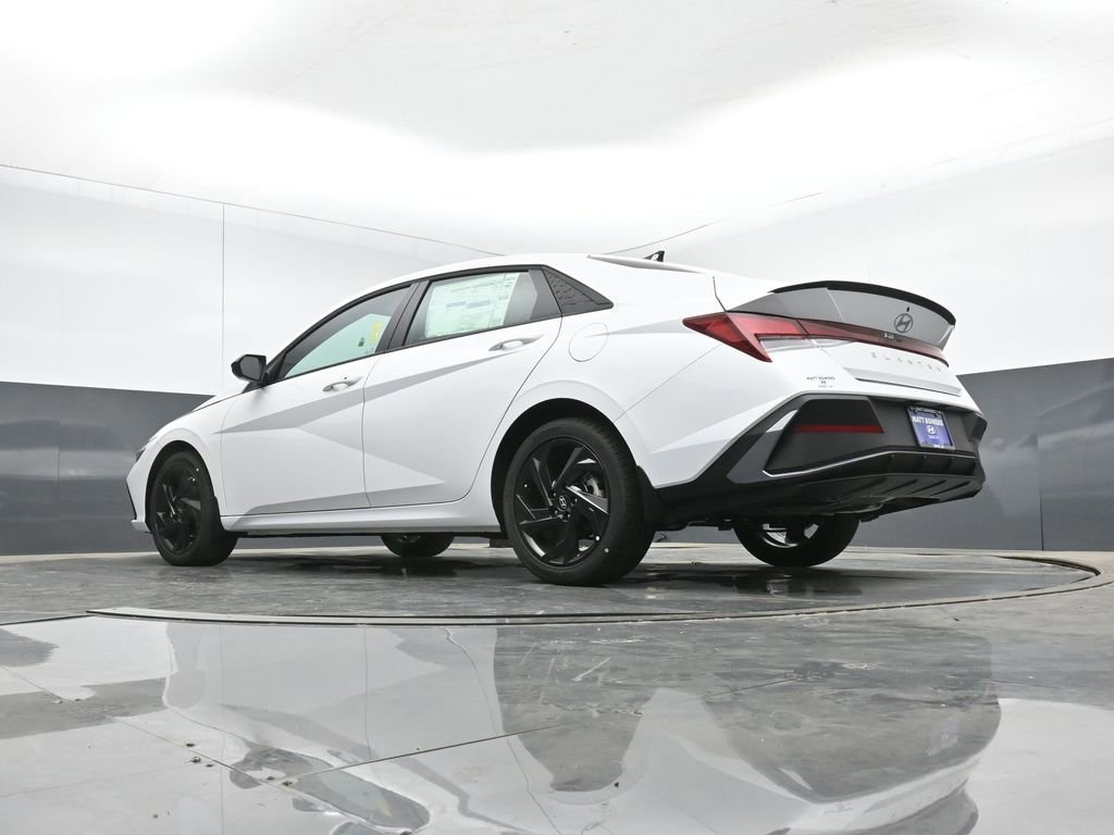 New 2026 Hyundai Elantra Sport image 12