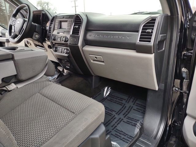 Used 2017 Ford F250 XLT image 24