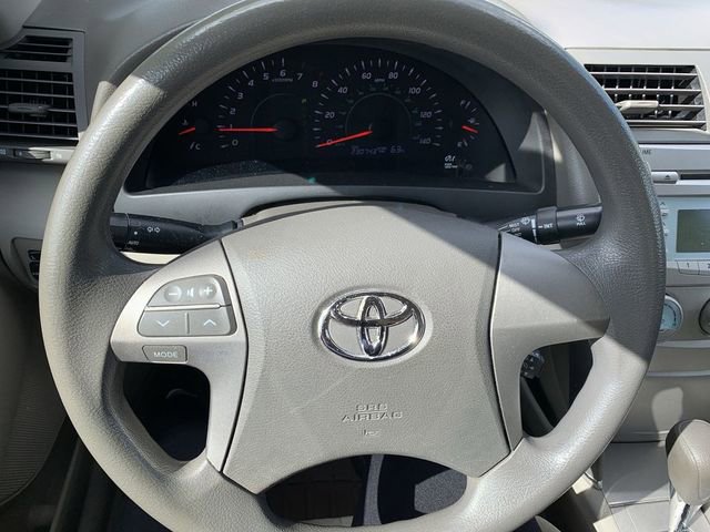 Used 2009 Toyota Camry LE FWD image 19