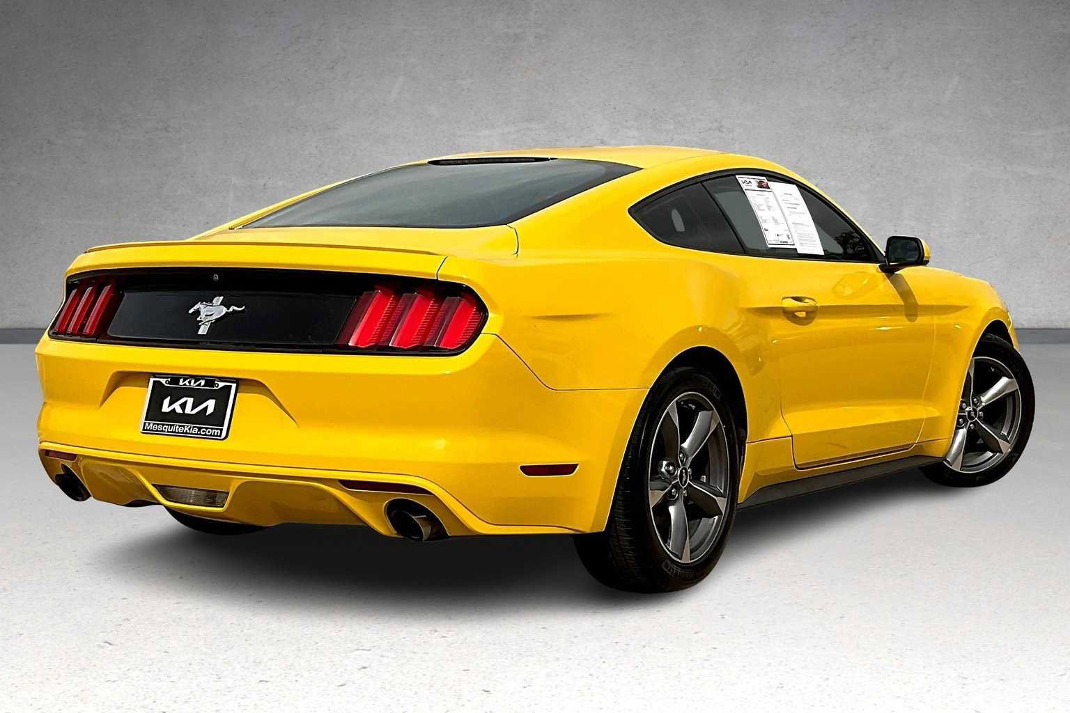 Used 2015 Ford Mustang V6 w/ Equipment Group 051A image 19