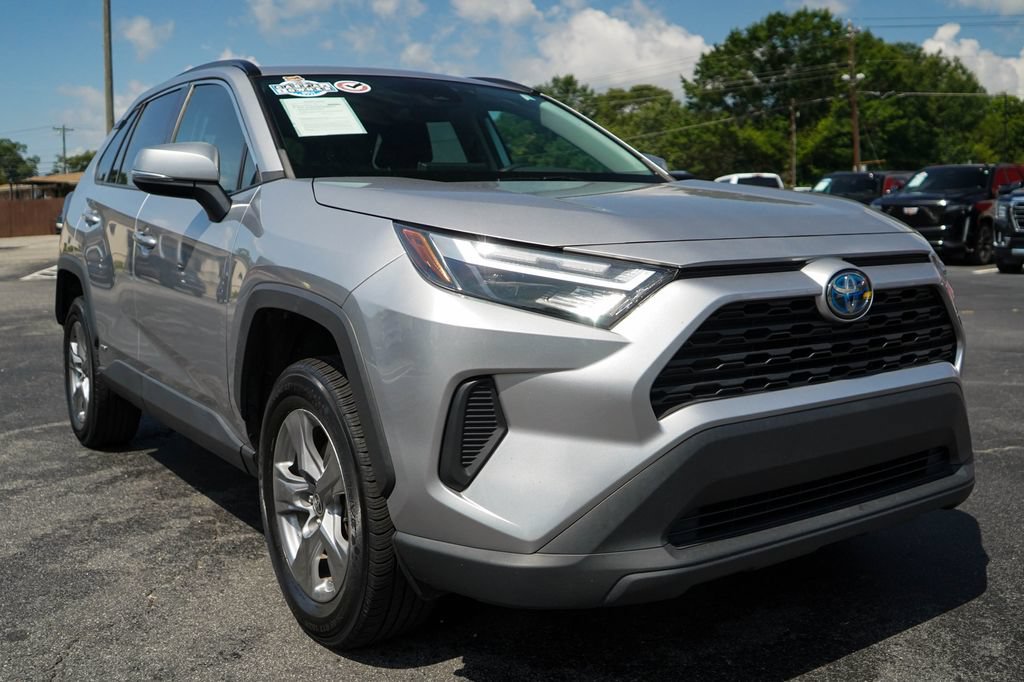 Used 2023 Toyota RAV4 LE AWD/4WD image 37