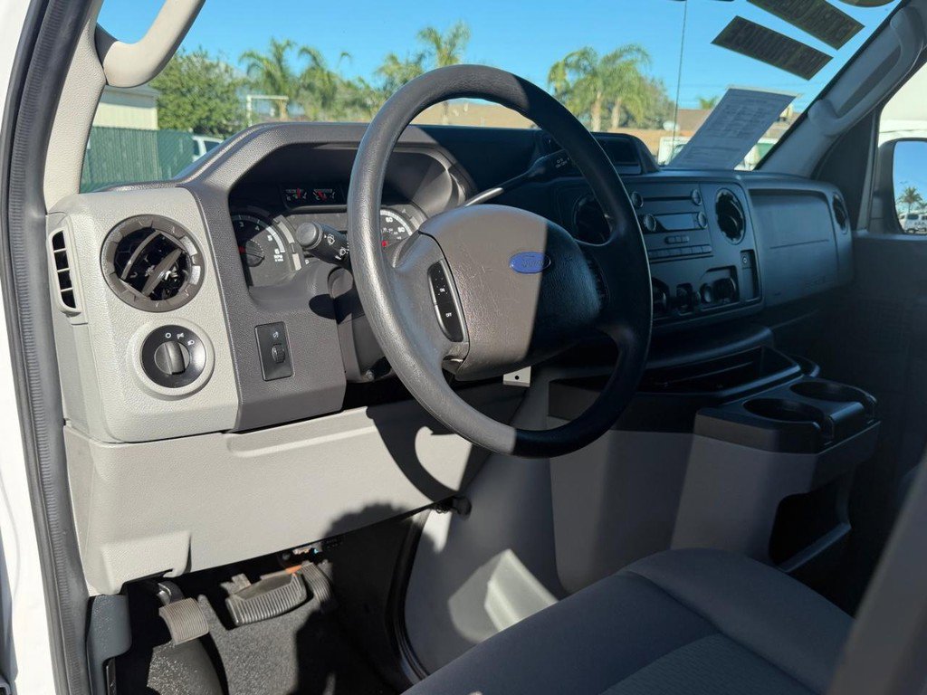 Used 2012 Ford E-250 and Econoline 250 w/ Premium Van Group image 30