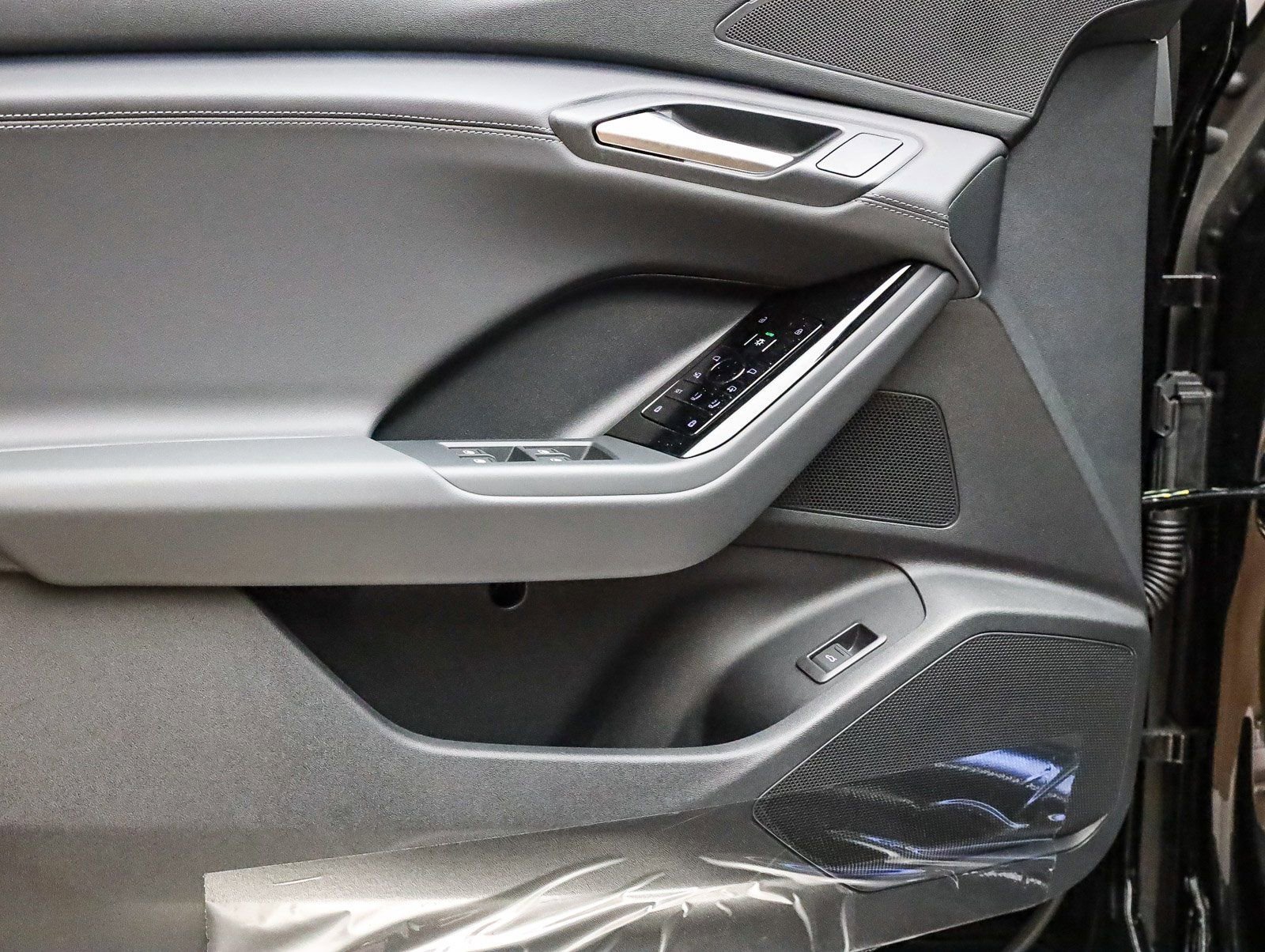 New 2025 Audi Q6 e-tron Premium AWD/4WD image 23