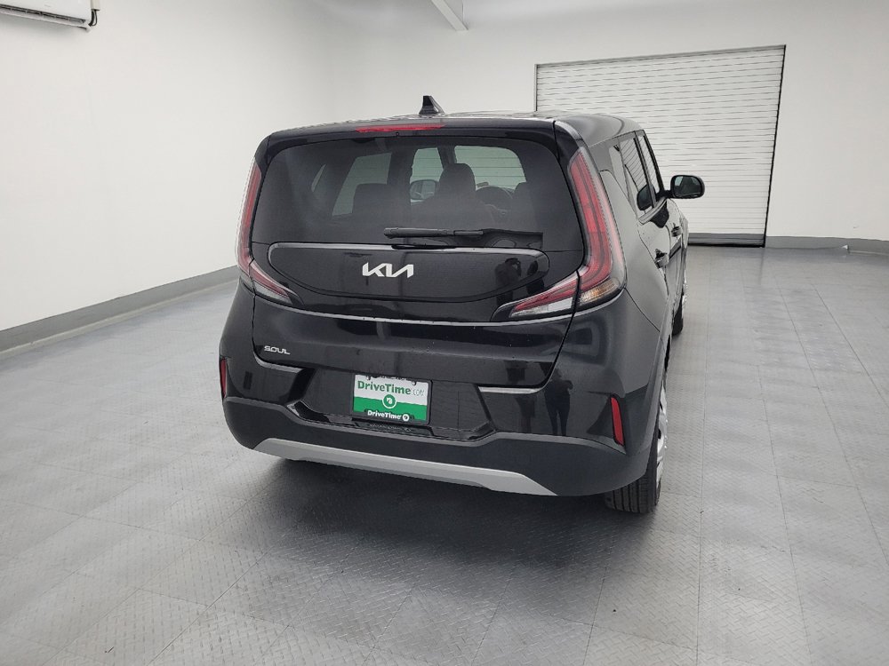 Used 2023 Kia Soul LX FWD image 7