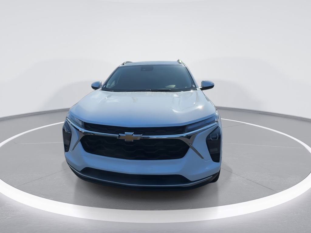 New 2026 Chevrolet Trax LT image 3