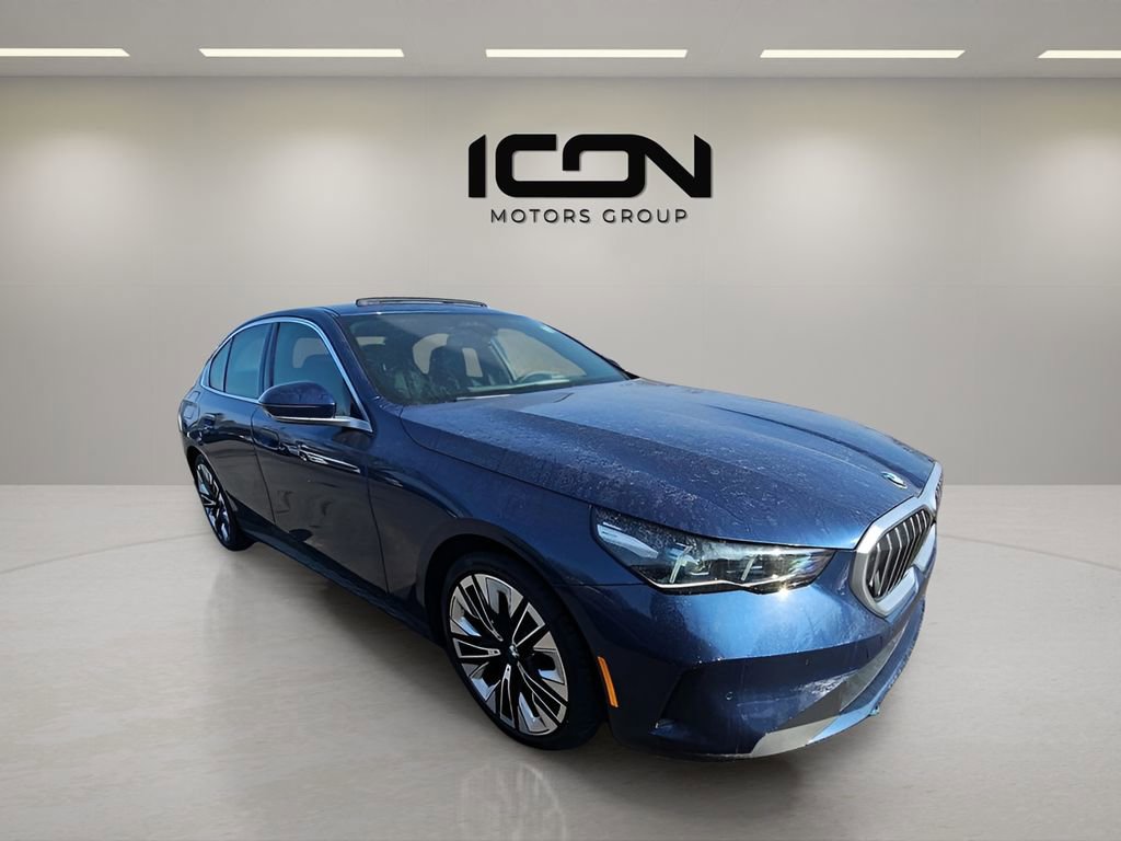 Used 2026 BMW 540i xDrive image 4