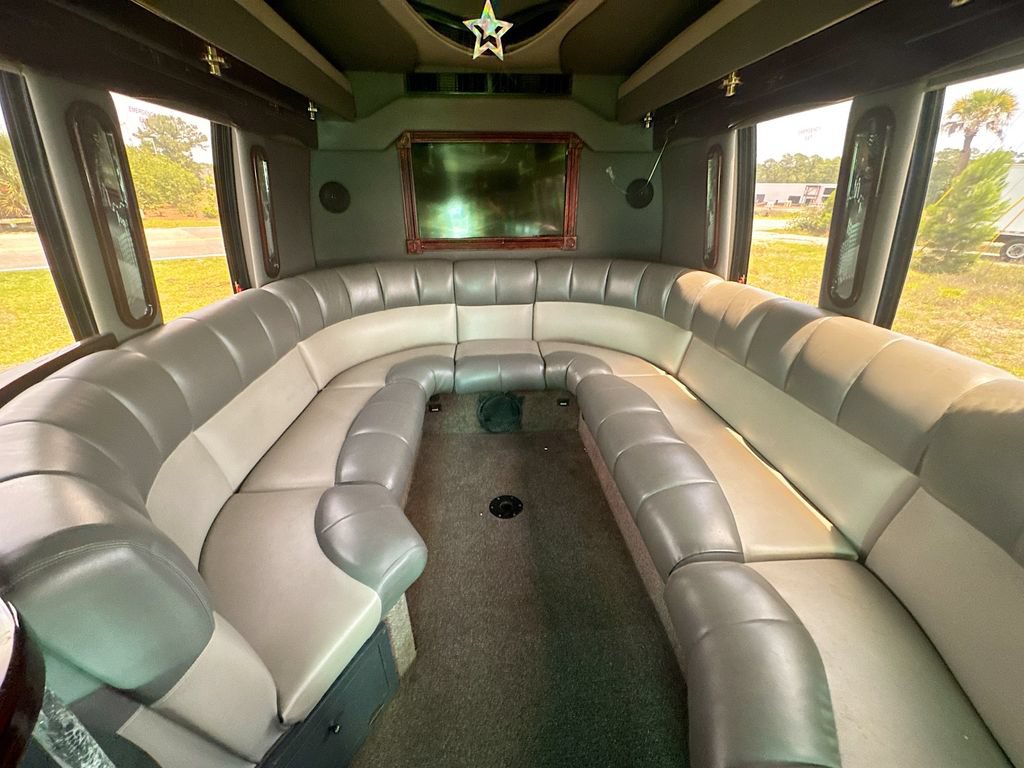 Used 2007 Ford E-450 and Econoline 450 RWD image 26