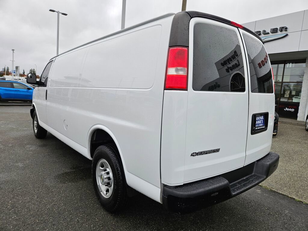 Used 2007 Chevrolet Express 2500 Extended image 3