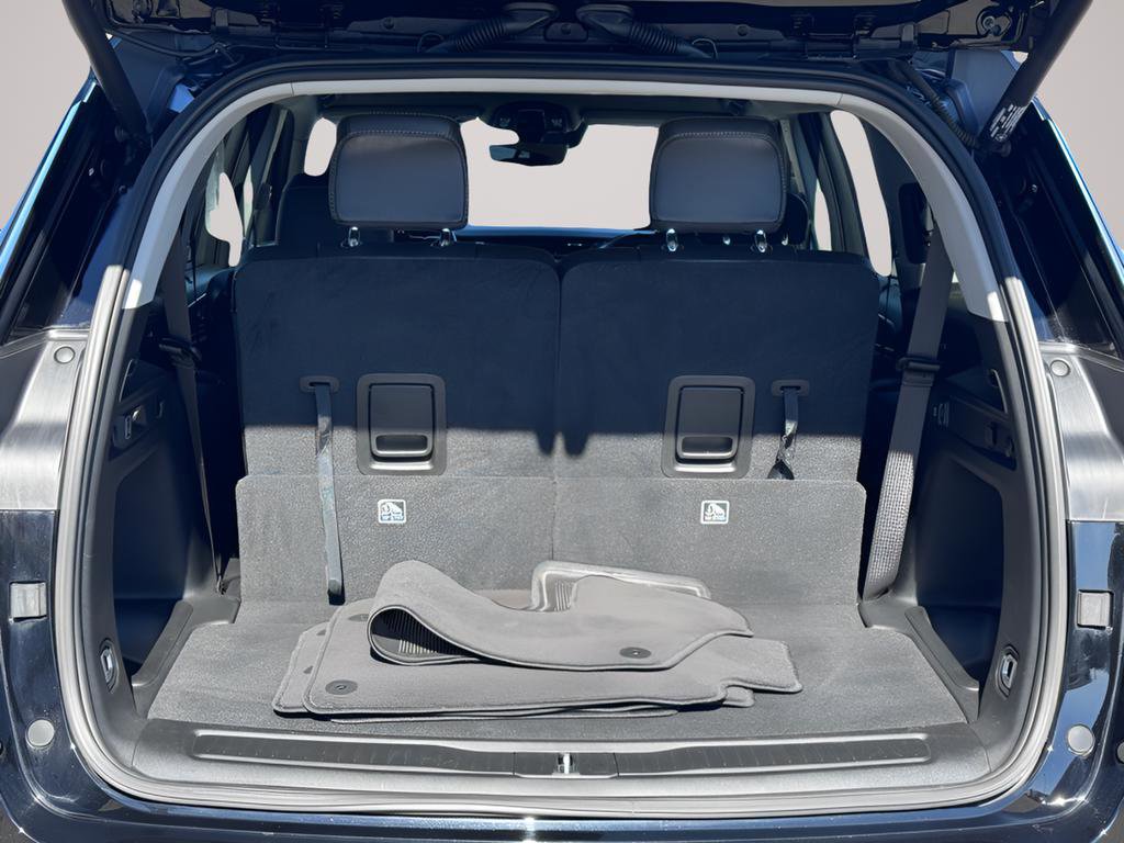 Used 2023 Jeep Grand Cherokee L Limited w/ Luxury Tech Group II image 39