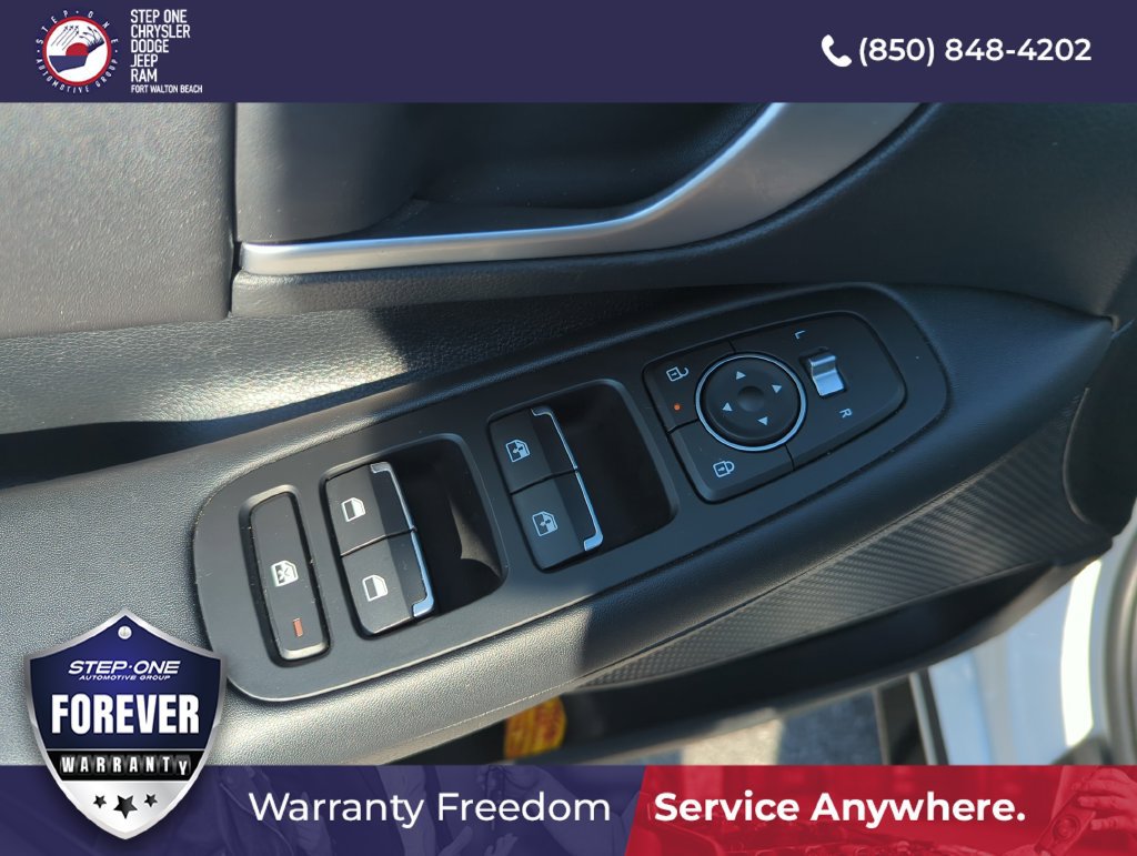 Used 2025 Hyundai Sonata SEL FWD image 17