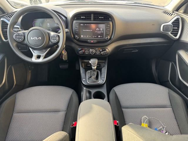 Certified 2025 Kia Soul LX w/ LX Technology Package image 12
