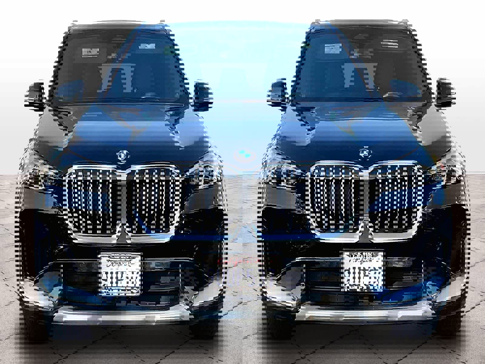 Used 2025 BMW X1 xDrive28i w/ Convenience Package image 3