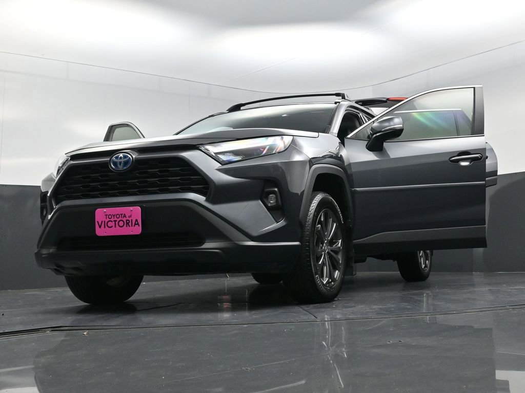 Used 2024 Toyota RAV4 XLE Premium image 28