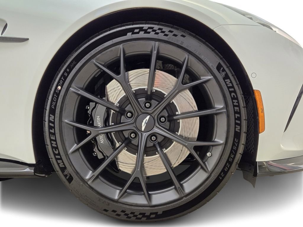 New 2026 Aston Martin V8 Vantage Coupe RWD image 9