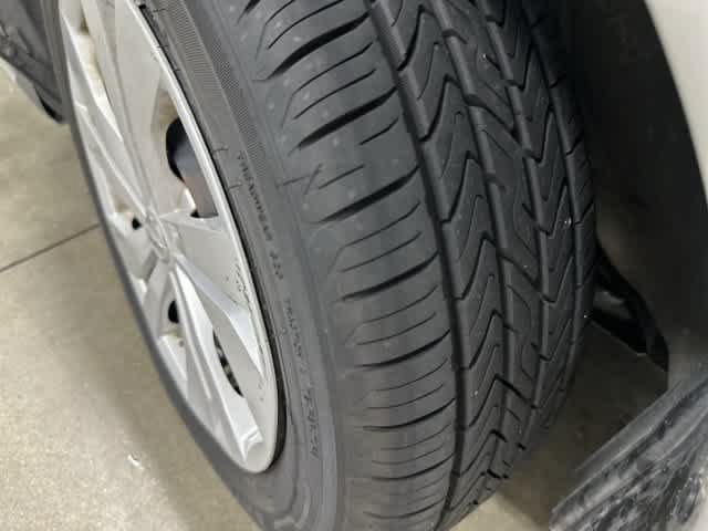Used 2018 Nissan Versa Note SV FWD image 29