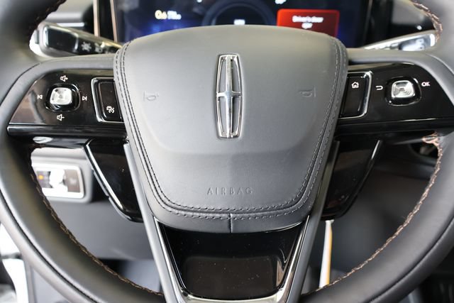 New 2026 Lincoln Aviator 2WD image 25