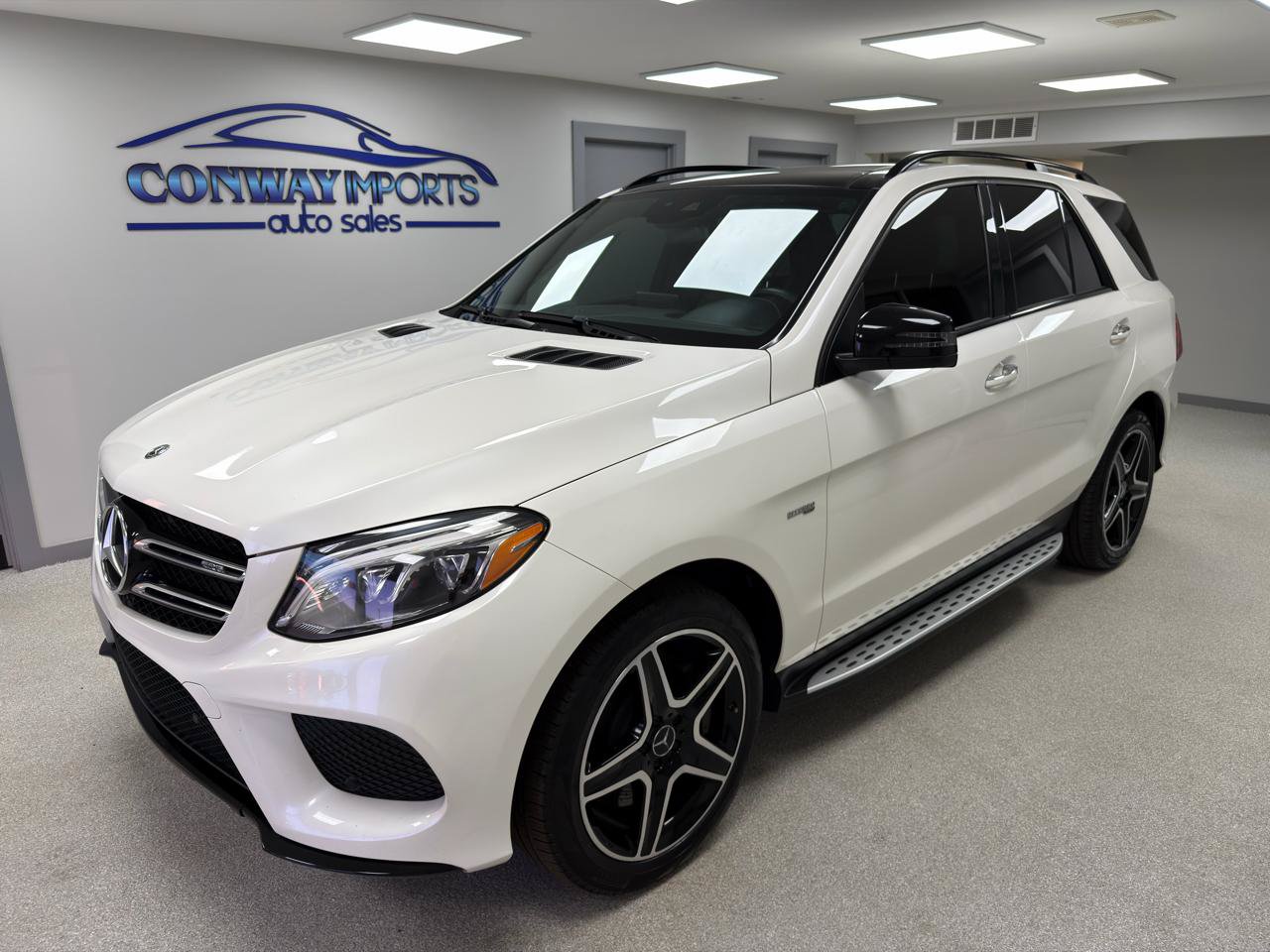 Used 2017 Mercedes-Benz GLE 43 AMG 4MATIC image 2