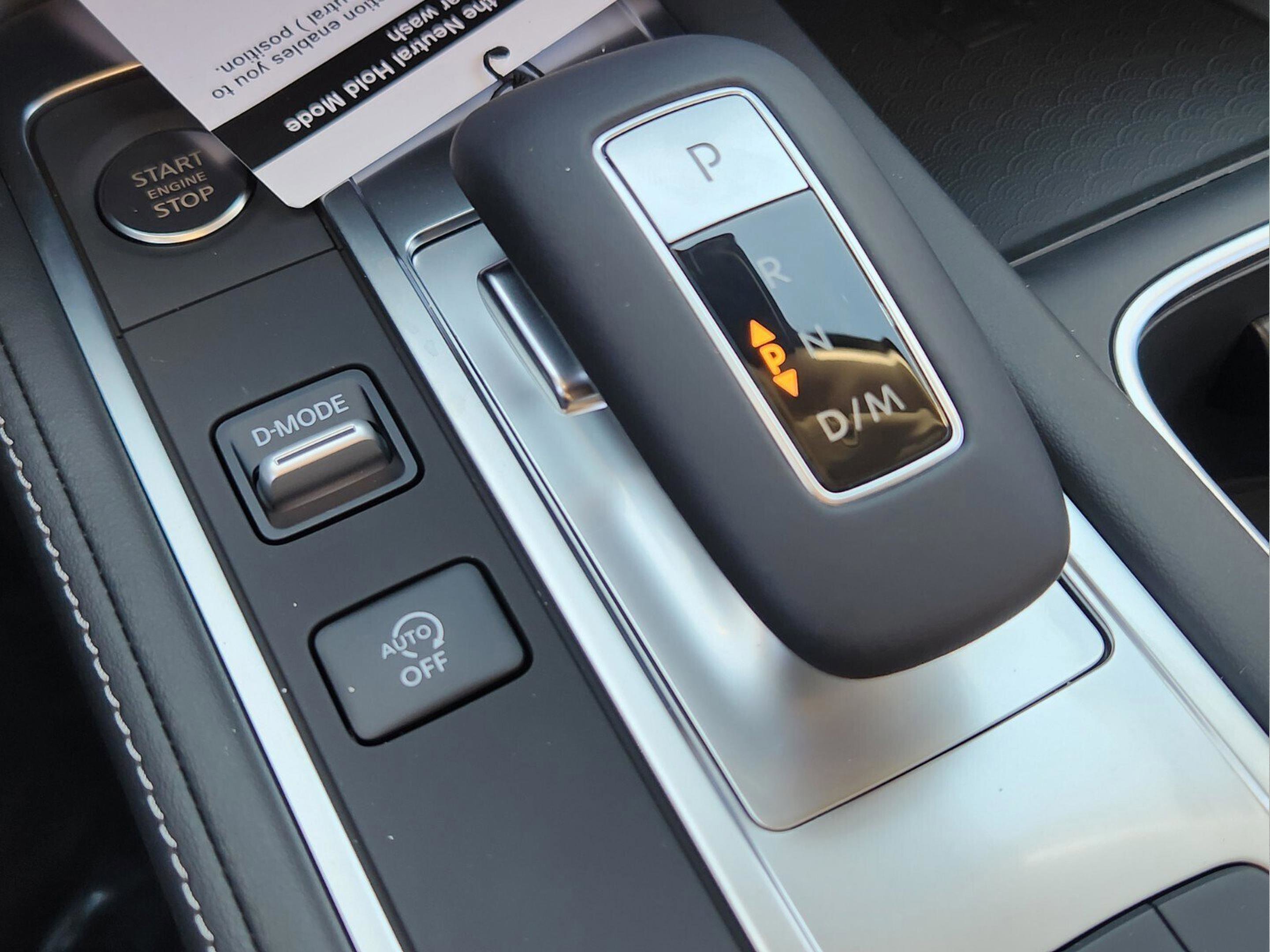 Certified 2025 INFINITI QX60 Luxe image 16