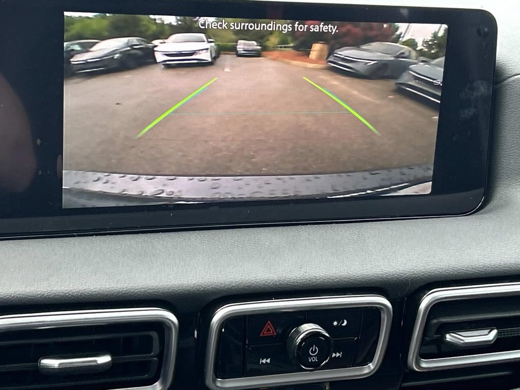 New 2026 Nissan Sentra SR w/ Floor Mat Package FWD image 32