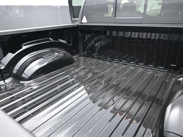 New 2026 RAM 1500 4x4 Crew Cab image 18