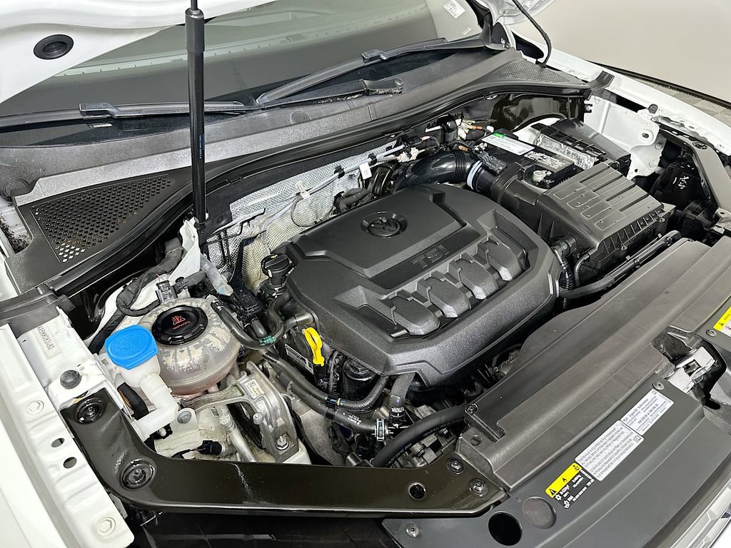 Certified 2021 Volkswagen Tiguan SE w/ Panoramic Sunroof Package image 26