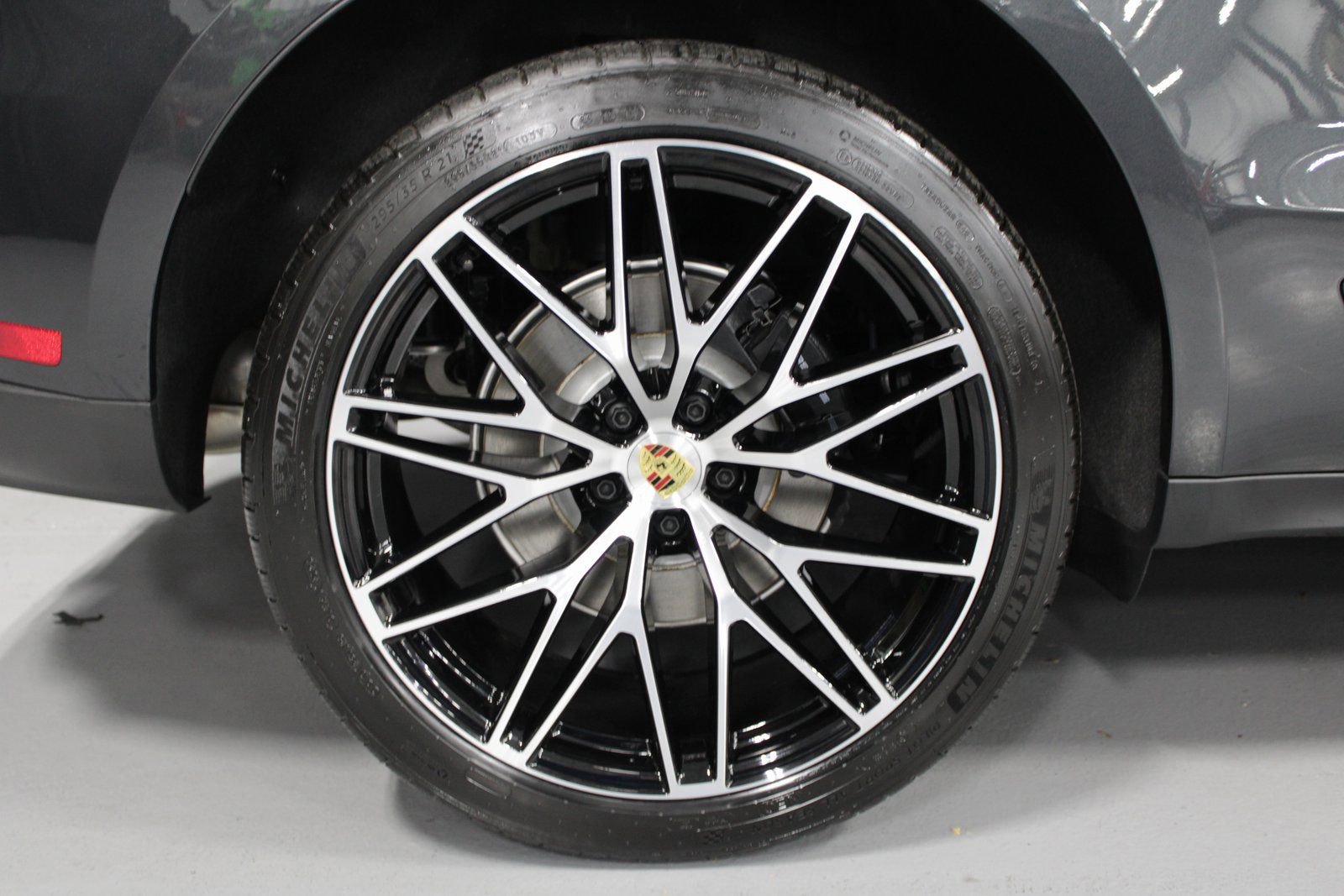 New 2026 Porsche Macan image 13