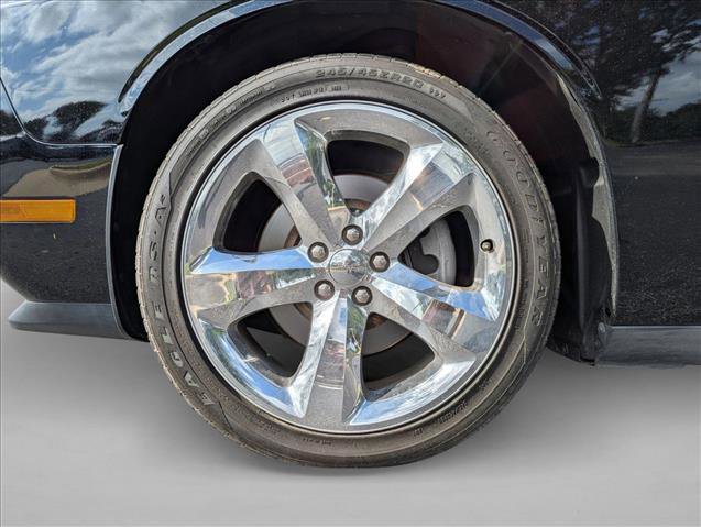 Used 2013 Dodge Challenger R/T RWD image 14