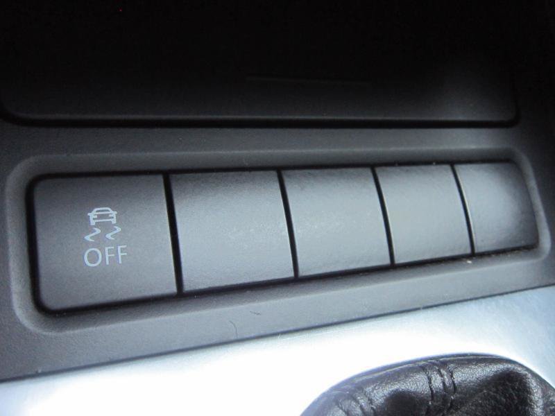 Used 2013 Volkswagen Eos Komfort FWD image 27