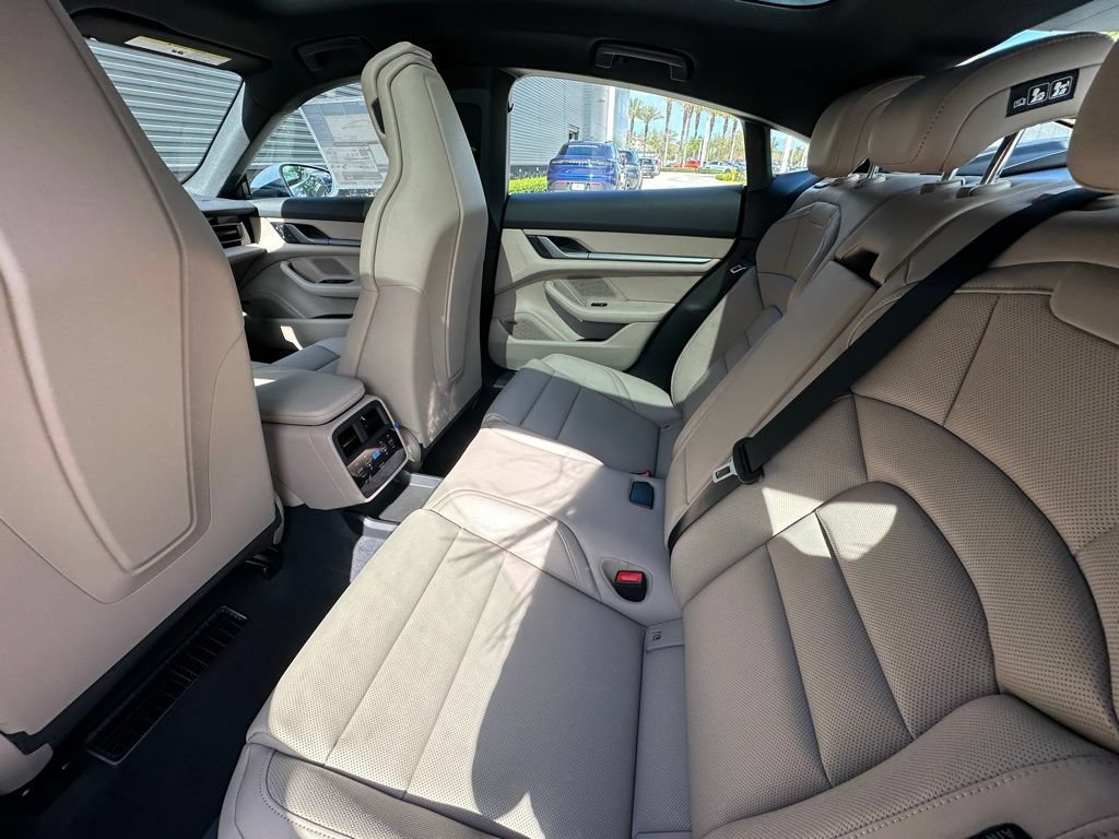 New 2026 Porsche Taycan 4S AWD/4WD image 38