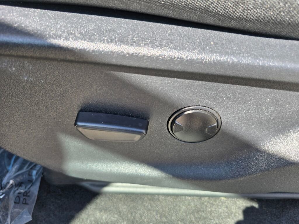 Certified 2025 Ford F150 Lightning XLT image 17