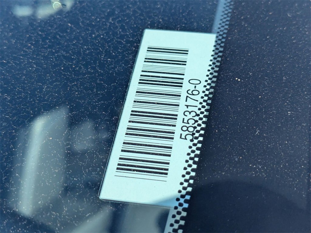 Used 2025 Chevrolet Trax LT w/ LT Convenience Package image 31