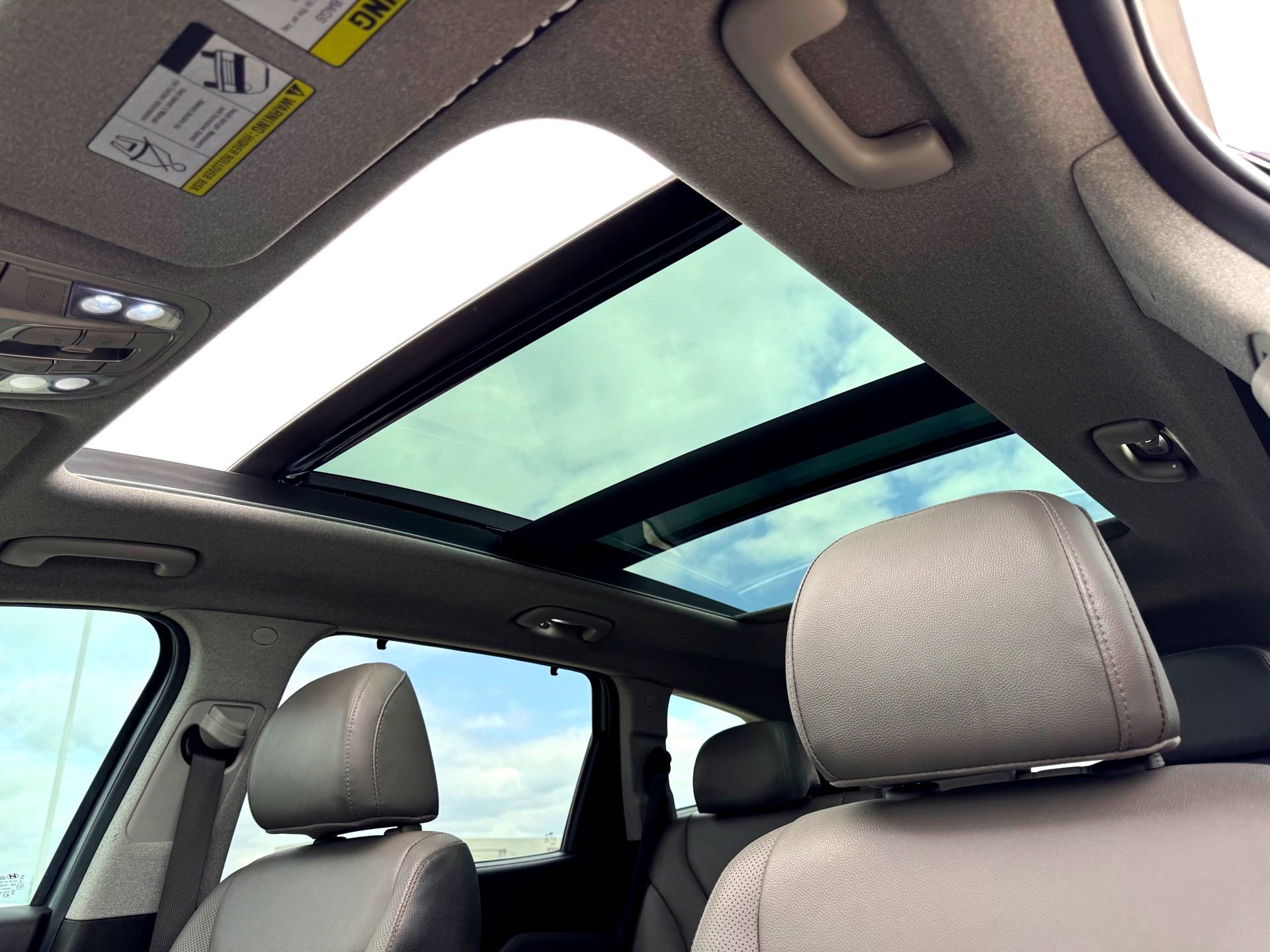 Used 2019 Hyundai Santa Fe Limited FWD image 14