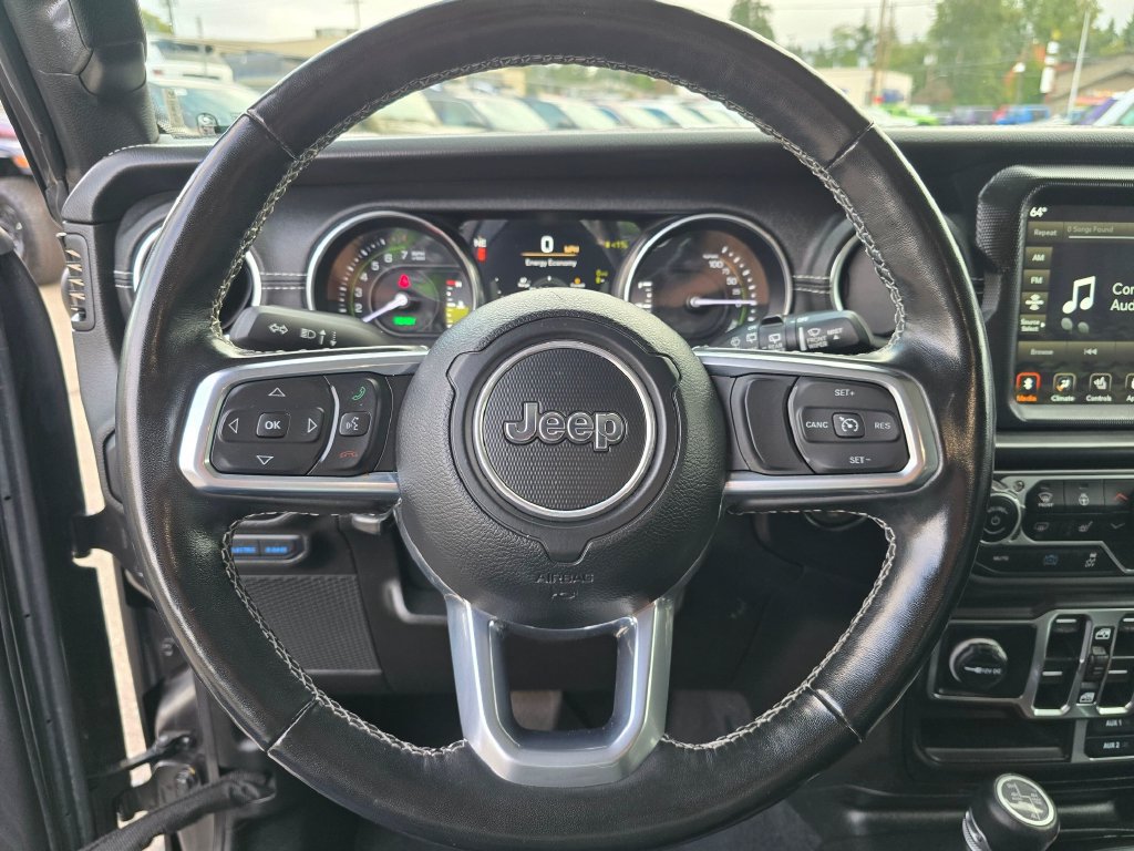 Used 2022 Jeep Wrangler Unlimited Sahara w/ Cold Weather Group AWD/4WD image 20