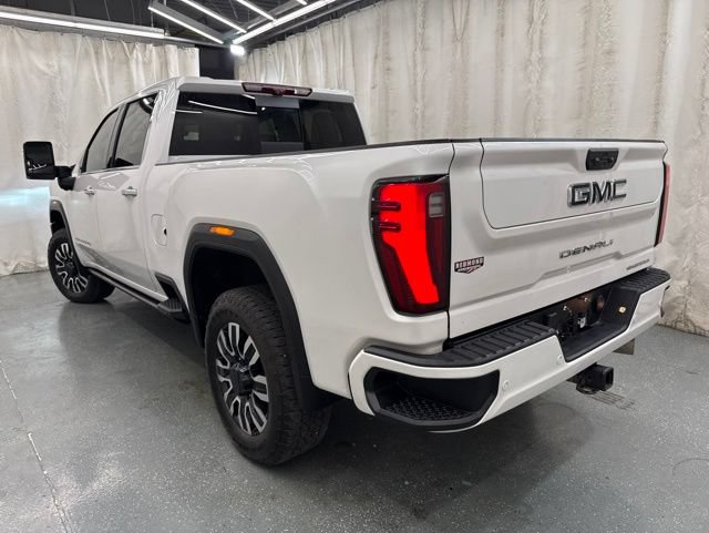 Used 2024 GMC Sierra 2500 Denali Ultimate AWD/4WD image 6