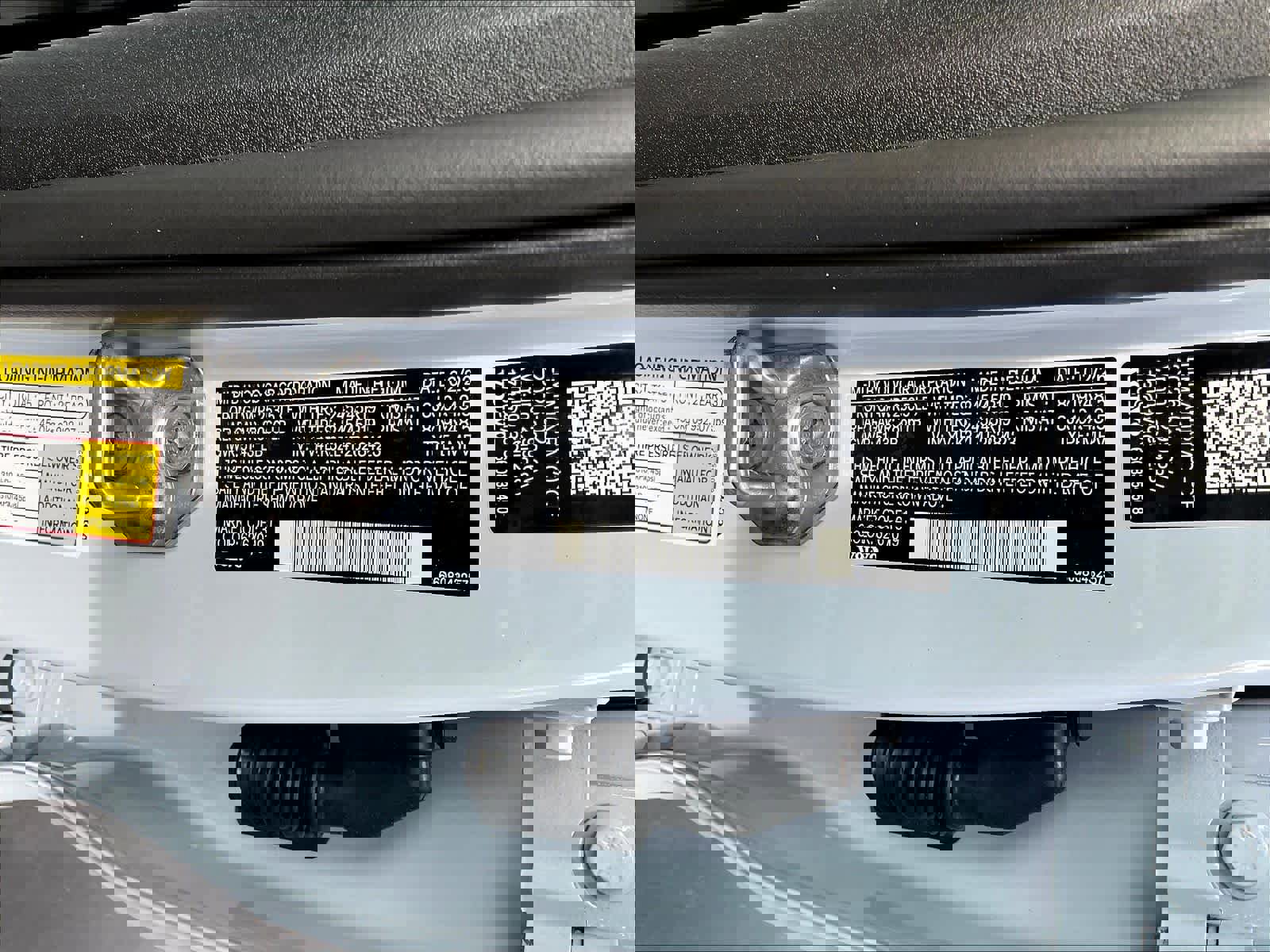 New 2026 Volvo EX30 Ultra w/ Protection Package Premier image 36