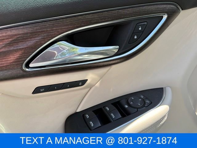 Used 2023 Buick Envision Avenir AWD/4WD image 20