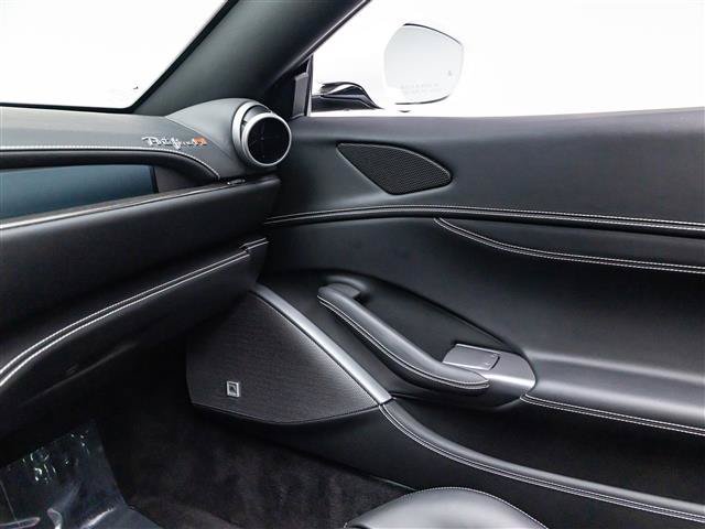 Used 2023 Ferrari Portofino M RWD image 40