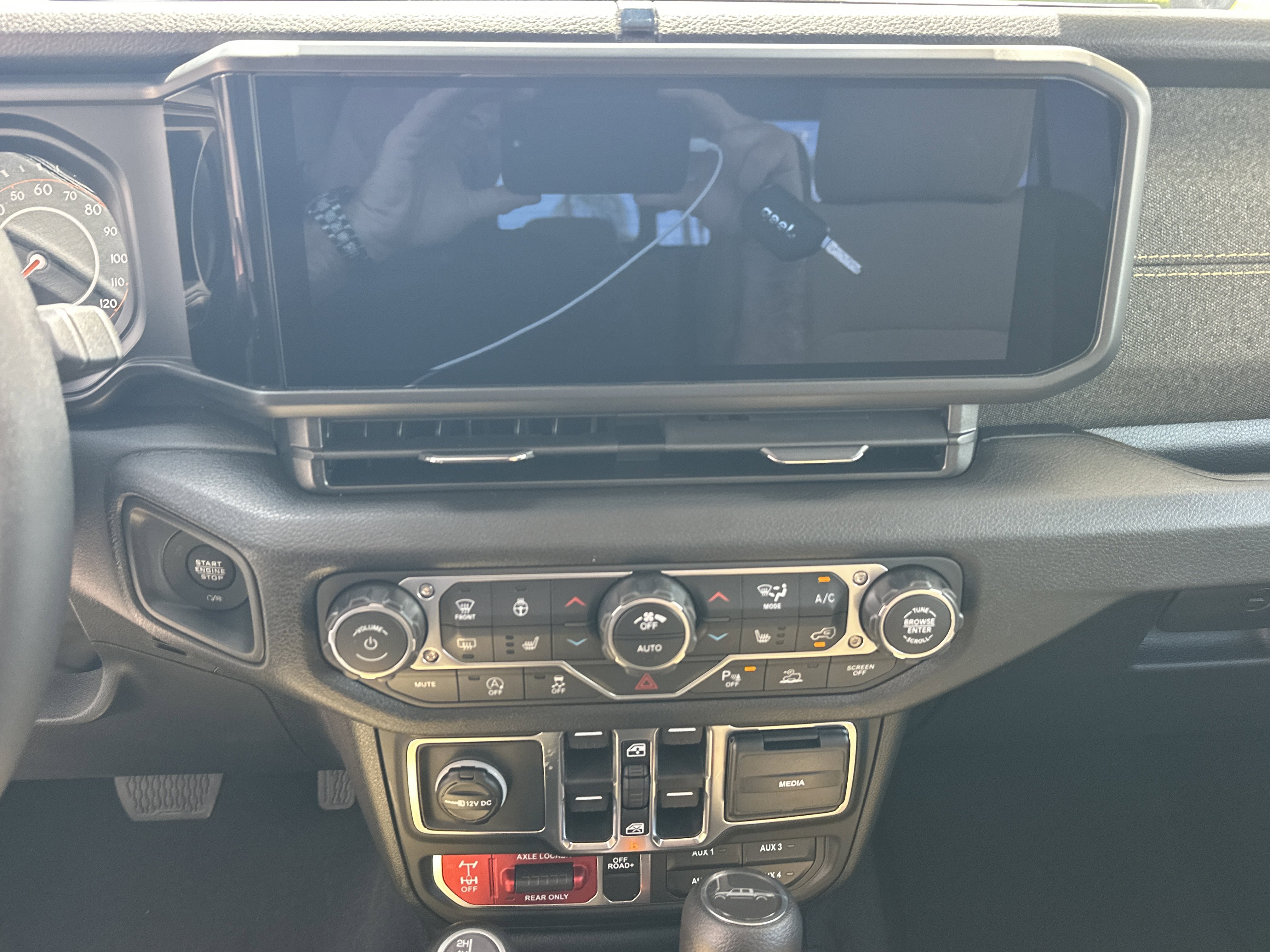 New 2026 Jeep Gladiator Willys AWD/4WD image 16