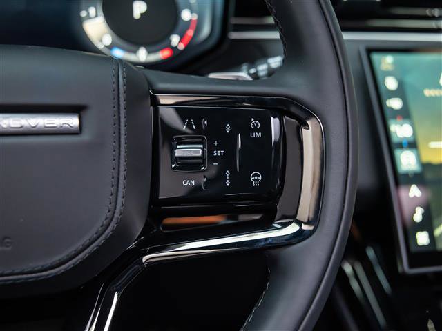 Used 2025 Land Rover Range Rover Sport Dynamic SE image 19