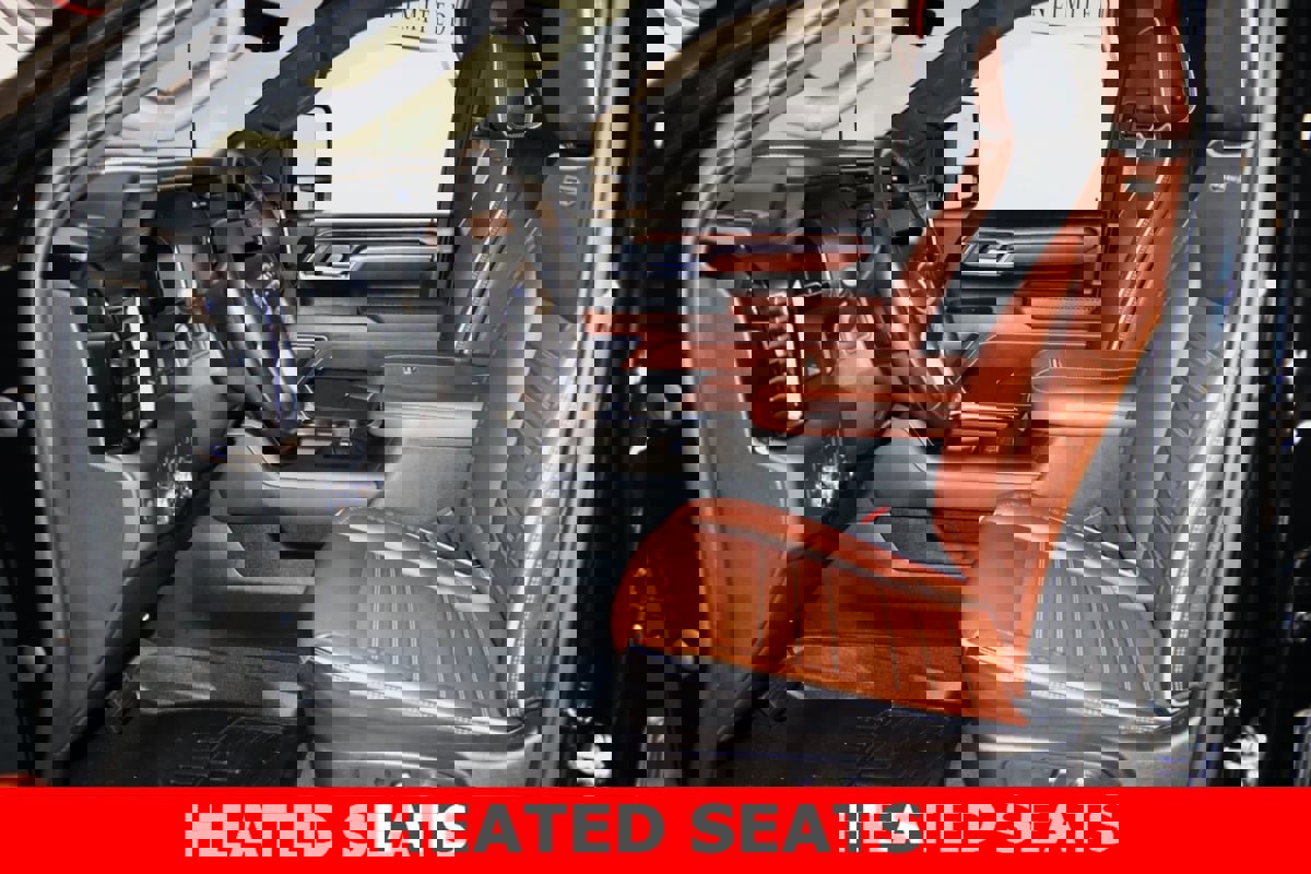 Used 2024 GMC Sierra 3500 Denali Ultimate image 50