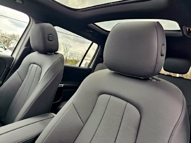 New 2026 Mercedes-Benz GLB 250 4MATIC image 18