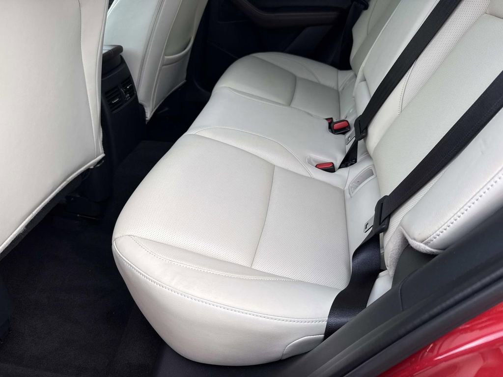 Used 2023 MAZDA CX-30 AWD 2.5 S w/ Premium Package image 16