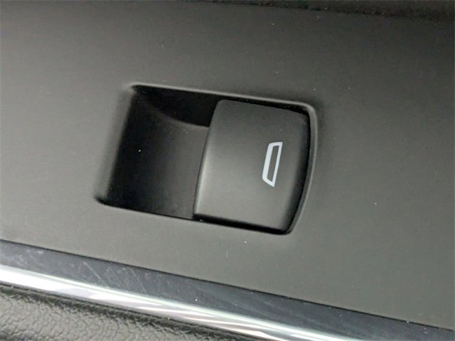 Used 2023 Chevrolet Silverado 1500 LT image 34